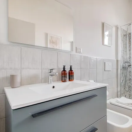 Design Con Soppalco 10' Dal Centro Apartmán